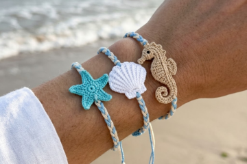Ocean Charm Bracelet with Starfish and Seahorse Free Crochet Pattern