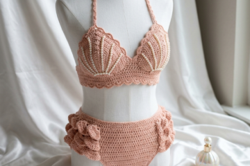 Pink Mermaid Shell Bikini Top Free Crochet Pattern