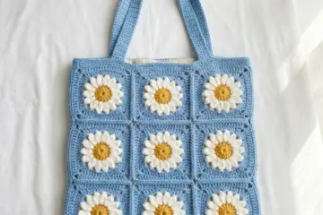 Daisy Granny Square Tote Bag Free Crochet Pattern