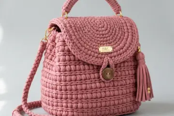 Dusty Rose Tassel Backpack Free Crochet Pattern
