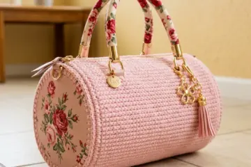 Pink Floral Barrel Handbag Free Crochet Pattern