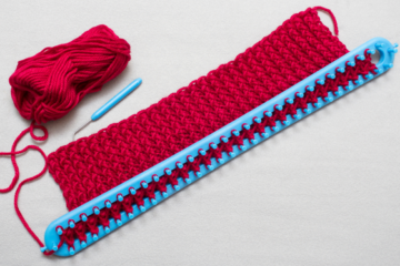 Knitting loom