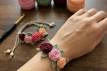 Mini Rose Garden Bracelet Free Crochet Pattern